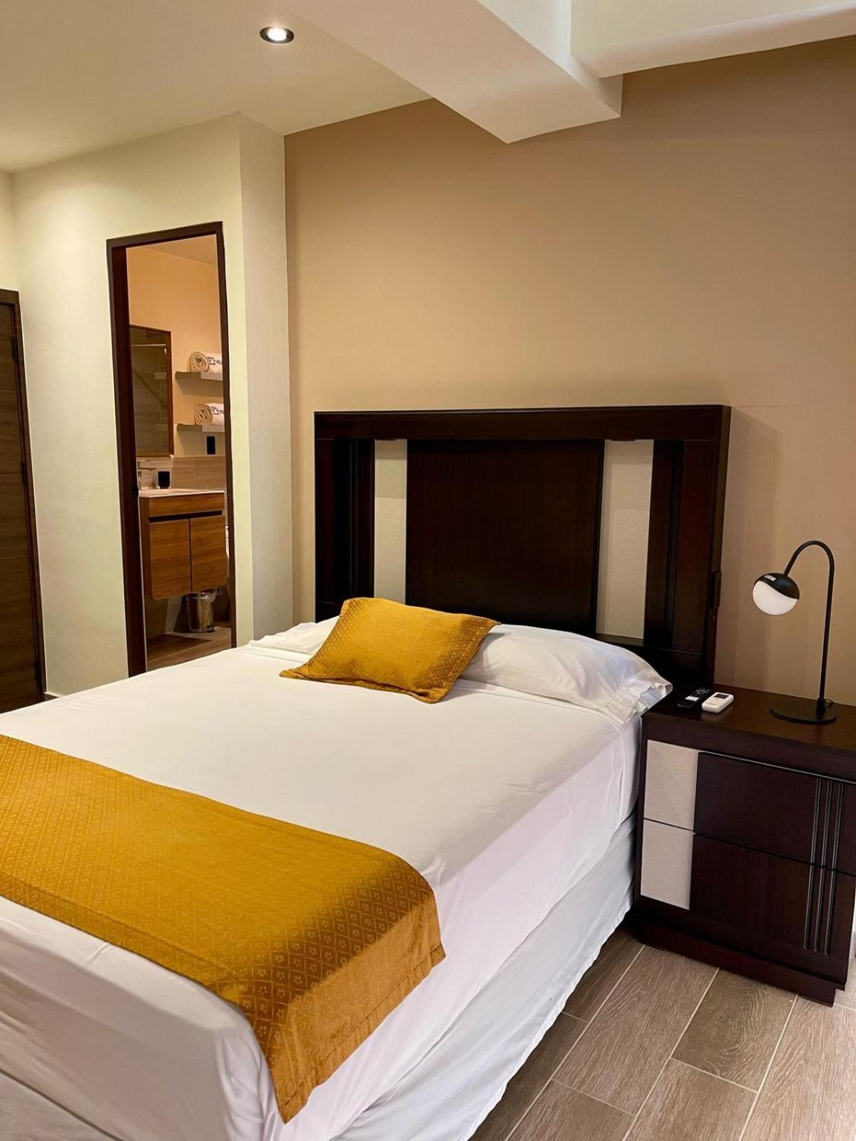 Deluxe Room,1648897144:JPEG